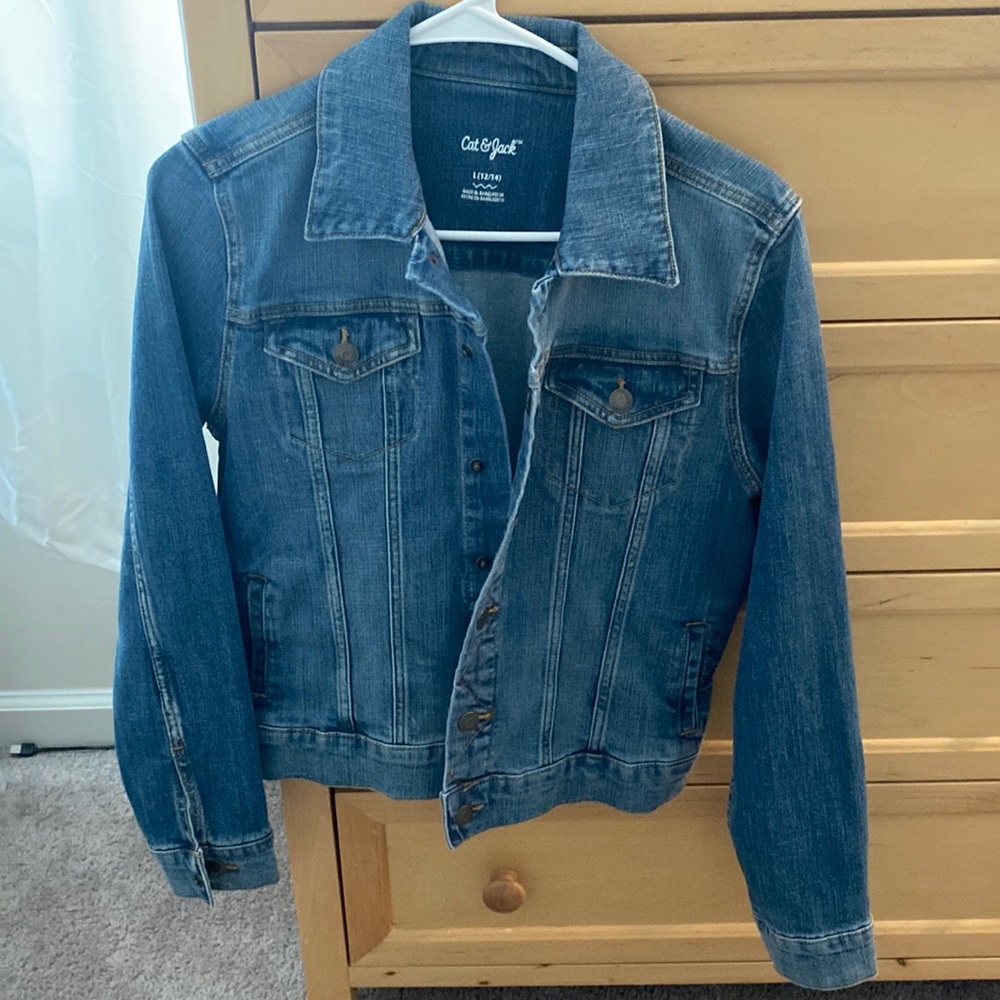 Cat and Jack girls size 12/14 Jean jacket